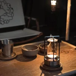 Kompakte LED Camping Tischlampe - Tragbares Außenlicht