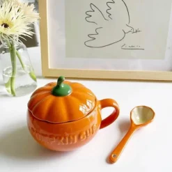 Kürbisbecher aus Keramik – Halloween-Thermosbecher mit Deckel zum Frühstück