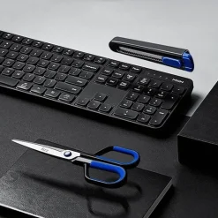 Kreative 2-in-1-Schere mit Safe Cut-Messer