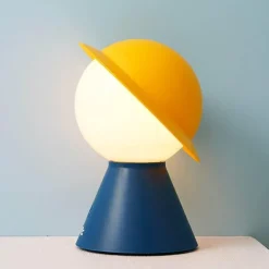 Kreative Strohhut-Nachtlampe – einzigartige dekorative Beleuchtungsvorrichtung