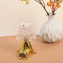 Kreative Tischlampenstatuette – einzigartige Heimdekorbeleuchtung