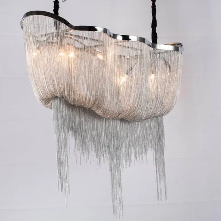 Kronleuchter – Majestic Glow Kettenleuchte