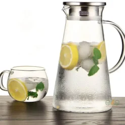 Krug aus Borosilikatglas – großer hitzebeständiger Krug mit Edelstahldeckel