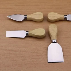 Käsemesser-Set aus Edelstahl – Werkzeuge mit Holzgriff