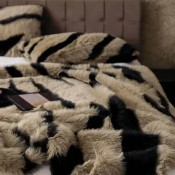 Kuschelige Deko-Überwurfdecke - Martina Decke