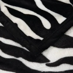 Kuschelige Fabienne-Decke – Stilvoller Überwurf für die Heimdekoration