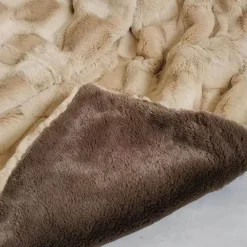 Kuschelige Kunstfell-Überwurfdecke - Lawrence Fur Blanket
