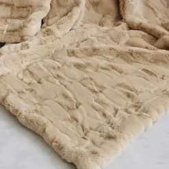 Kuschelige Kunstfell-Überwurfdecke - Lawrence Fur Blanket
