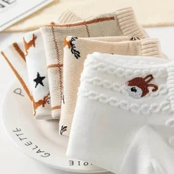 Kuschelige Woodland-Strick-Söckchen – Von der Natur inspiriertes Schuhwerk