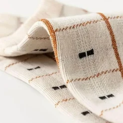 Kuschelige Woodland-Strick-Söckchen – Von der Natur inspiriertes Schuhwerk