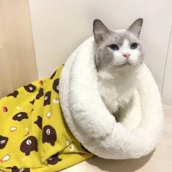 Kuscheliger Katzen-Winterschlafsack – dickes, warmes Bettzeug für Katzen