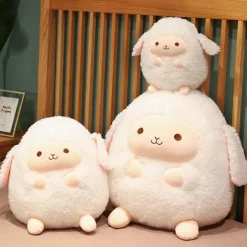 Kuscheliges, flauschiges Plüschschaf – Kuscheltier zum Umarmen