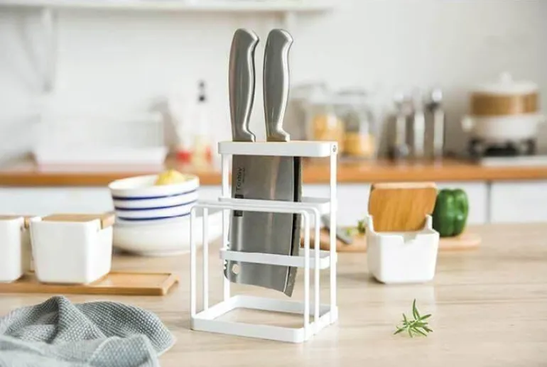 Lagerregal aus Metall – Stilvoller europäischer Organizer für Zuhause und Büro