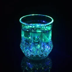 LED Glow Party Cup – Beleuchtetes Trinkgeschirr