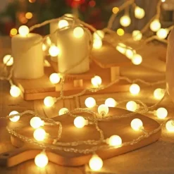 LED-Kugellichterkette - Dekorative Innen-/Außenbeleuchtung