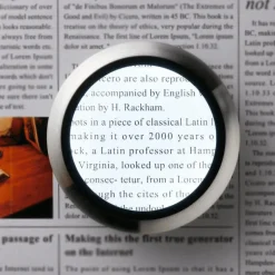 LED-Lesebrille mit Vergrößerungsfunktion – Beleuchtete optische Hilfe für einfaches Lesen