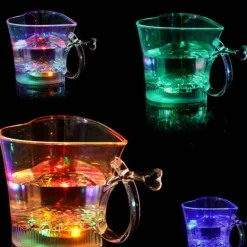 LED-Partybecher in Herzform – leuchtendes Trinkgeschirr