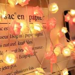 LED-Rosen-Lichterkette – dekorative Beleuchtung für drinnen und draußen