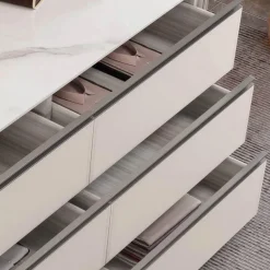 Leonardo Garderobenschrank – Stilvolle Aufbewahrungslösung