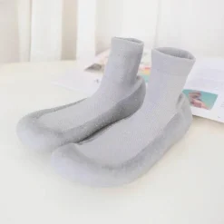 Leuchtende dicke Anti-Rutsch-Socken für den Innenbereich