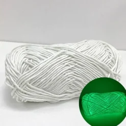 Leuchtendes Strickgarn – Sparkle Glow Crafting Yarn