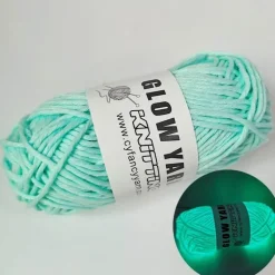 Leuchtendes Strickgarn – Sparkle Glow Crafting Yarn