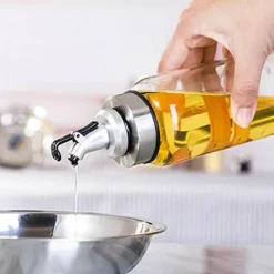 Ölspender aus Glas - Gewürzflasche für die Küche