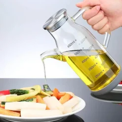 Ölspenderflasche aus Glas – reines Messskalen-Design