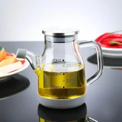 Ölspenderflasche aus Glas – reines Messskalen-Design