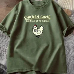 Lustiges Chicken Game T-Shirt - Schau nicht auf das Huhn T-Shirt