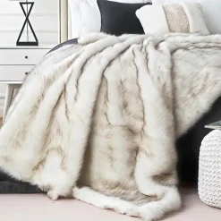 Luxuriöse, kuschelige Überwurfdecke – Soft Hervé Design