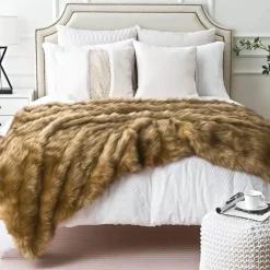 Luxuriöse, kuschelige Überwurfdecke – Soft Hervé Design