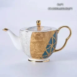 Luxuriöses Kaffeeservice aus Knochenporzellan – Teekanne, Tassen, Zuckerdose, Milchkännchen mit Goldeinlage