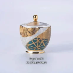 Luxuriöses Kaffeeservice aus Knochenporzellan – Teekanne, Tassen, Zuckerdose, Milchkännchen mit Goldeinlage