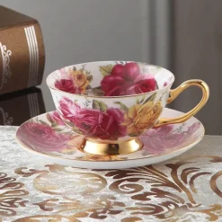 Luxuriöses Kaffeetassen-Set aus Knochenporzellan – 200 ml Tasse mit Untertasse und Löffel