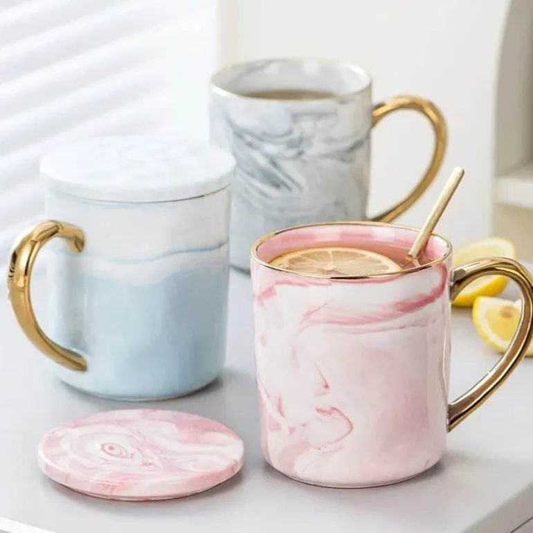 Luxuriöses Kaffeetassen-Set mit Goldrand – Elegantes Geschenk für Paare