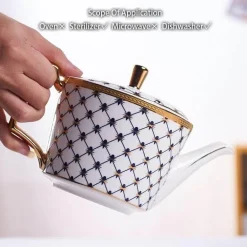 Luxuriöses Tee- und Kaffeeset aus Bone China – Elegante Kanne und Tassen aus goldfarbenem Porzellan