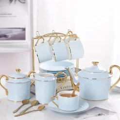 Luxuriöses Tee- und Kaffeeset aus Porzellan – Teekanne mit Tassen aus Bone China