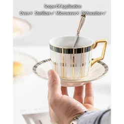 Luxuriöses Tee- und Kaffeeset aus Bone China – Trinkgeschirr aus Porzellan mit Goldeinlage