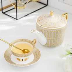 Luxuriöses Teeservice aus Bone China – Hochwertiges Teeservice aus königlichem Porzellan