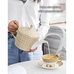 Luxuriöses Teeservice aus Bone China – Hochwertiges Teeservice aus königlichem Porzellan