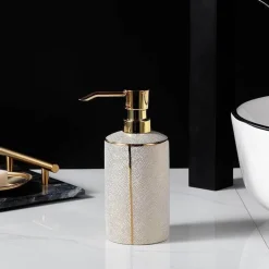 Luxury Bathroom Accessories - Elegant Essentials for Premium Spaces