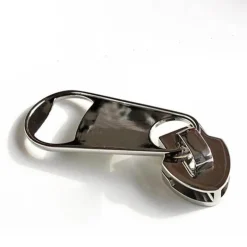Magnetischer Flaschenöffner – praktischer Reißverschluss-Kappe-Entferner