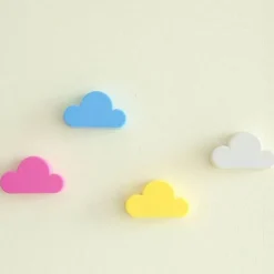 Magnetischer Schlüsselhalter für die Wand – Aufbewahrungslösung im Cloud-Design