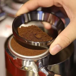 Magnetisches Kaffeedosierwerkzeug mit Filterring für 51–53 mm Siebträger, Präzisionsbrühzubehör