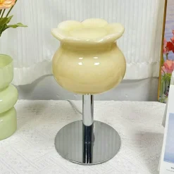 Maiglöckchen-Tischlampe – Elegante florale Beleuchtungsvorrichtung für Ihr Zuhause