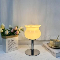 Maiglöckchen-Tischlampe – Elegante florale Beleuchtungsvorrichtung für Ihr Zuhause