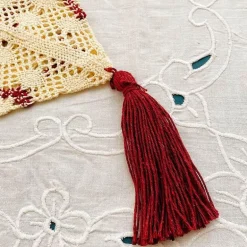 Makramee-Tischläufer – Wellenhohl-Design, dekorativer Akzent