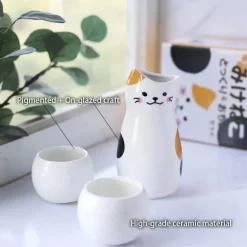 Maneki Neko Sake-Set – Lucky Cat Weingläser, Barzubehör