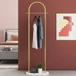 Marmor-Kleiderbügel – Schlichtes Bodenregal für Schlafzimmer & Garderobe